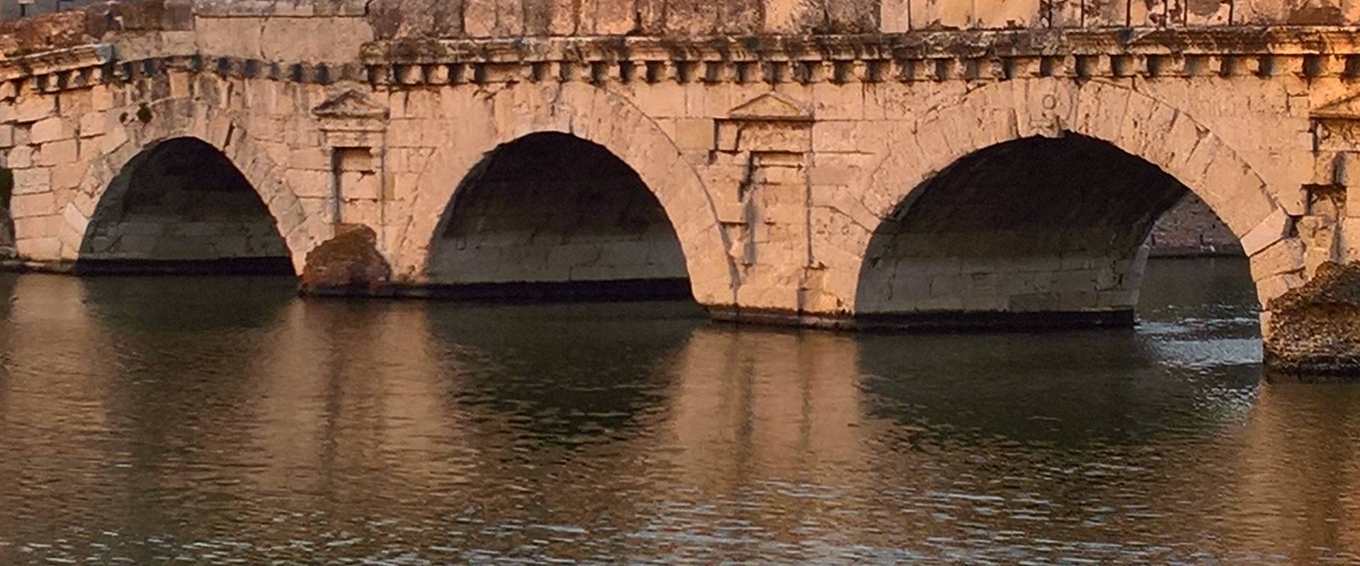 Particolare del Ponte di Tiberio, Rimini photo by Supermabi